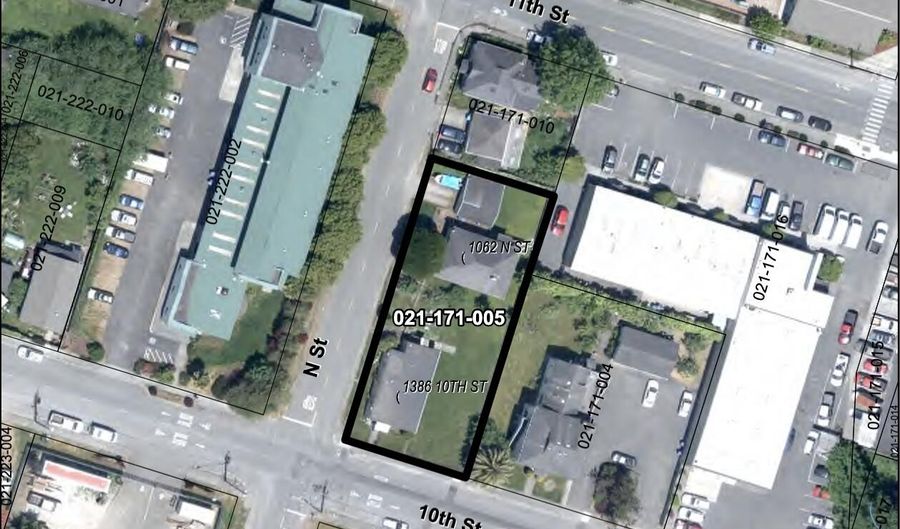 1062 N St, Arcata, CA 95521 - 4 Beds, 3 Bath