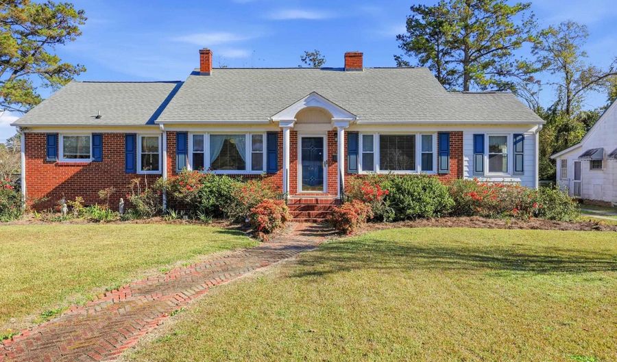301 S Morgan Ave, Andrews, SC 29510 - 3 Beds, 2 Bath