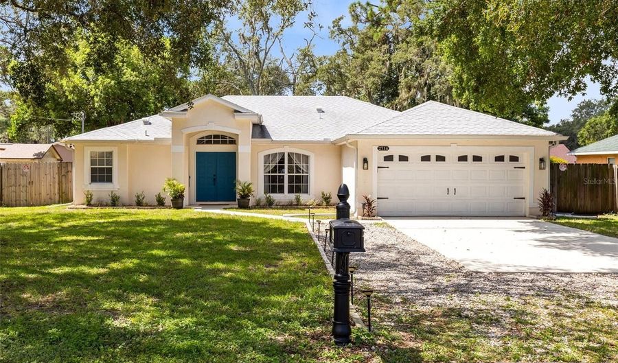 2714 BALKAN St, Apopka, FL 32703 - 3 Beds, 2 Bath