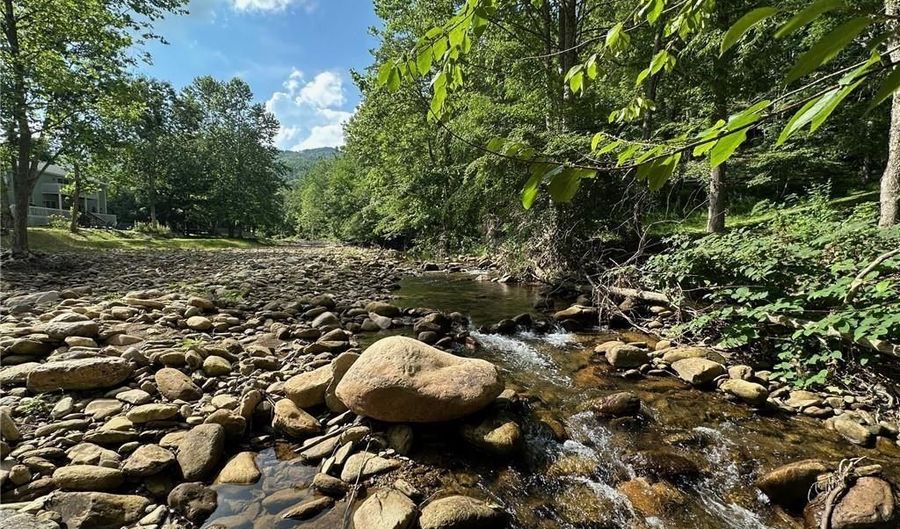 253 River Road 1, Banner Elk, NC 28604 - 2 Beds, 2 Bath