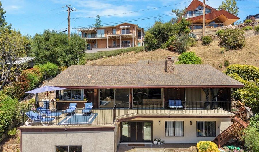 2232 Lakeshore, Agoura Hills, CA 91301 - 3 Beds, 3 Bath