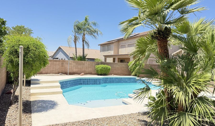 11921 W ADAMS St, Avondale, AZ 85323 - 3 Beds, 2 Bath
