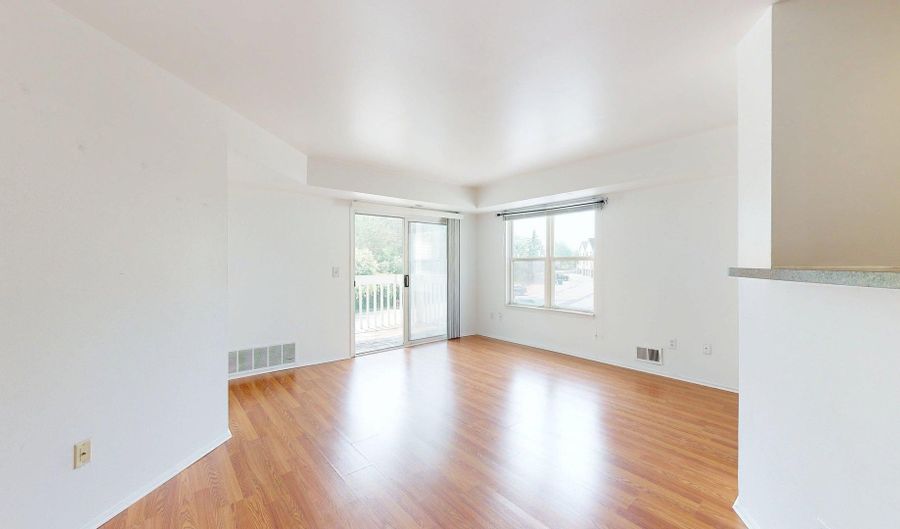 2201 S Huron Pkwy 1, Ann Arbor, MI 48104 - 2 Beds, 2 Bath