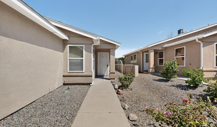11047 MIRAVISTA Pl SE, Albuquerque, NM 87123 - 3 Beds, 2 Bath