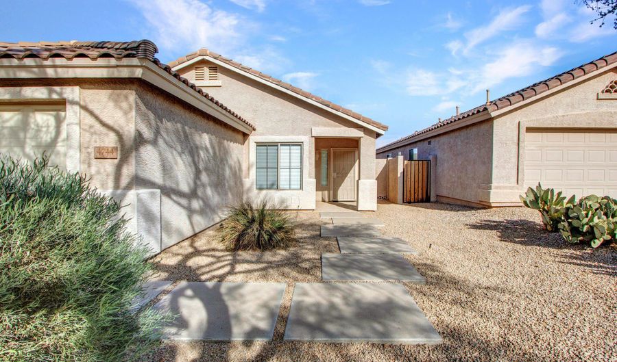 4744 E LAREDO Ln, Cave Creek, AZ 85331 - 3 Beds, 2 Bath