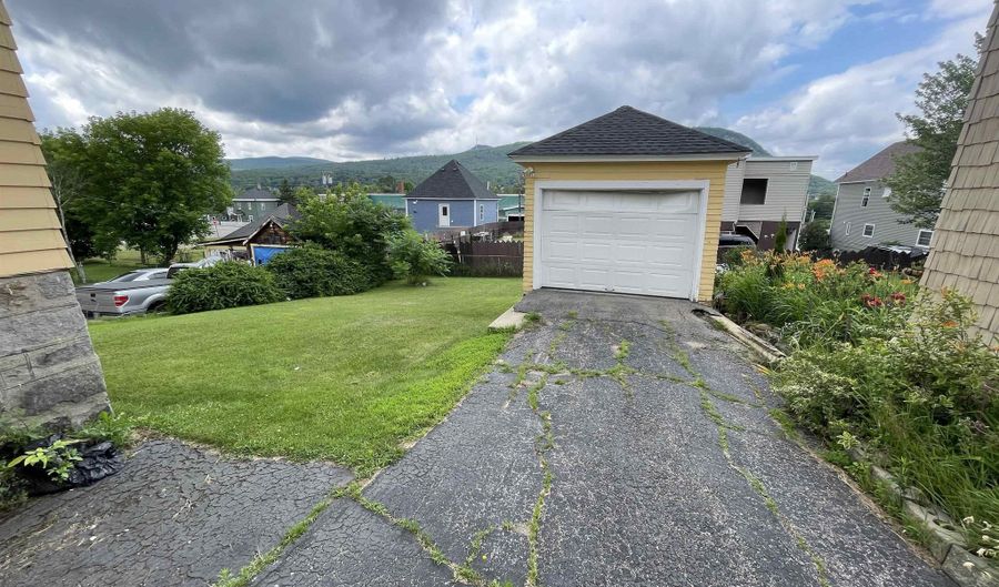 485 Champlain St, Berlin, NH 03570 - 3 Beds, 1 Bath