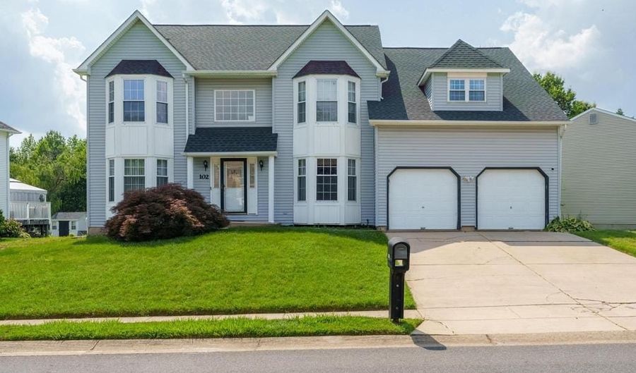 102 LEWIS Ct, Bear, DE 19701 - 5 Beds, 3 Bath