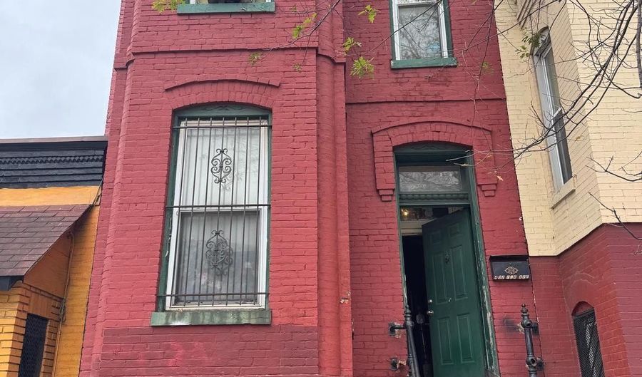 402 FLORIDA Ave NW, Washington, DC 20001 - 3 Beds, 2 Bath