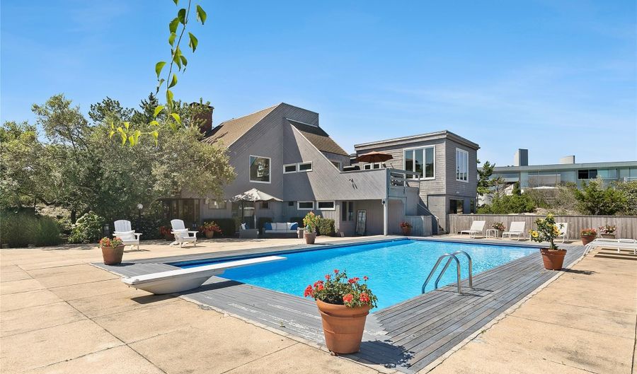 49 Gilberts Path, Amagansett, NY 11930 - 4 Beds, 5 Bath