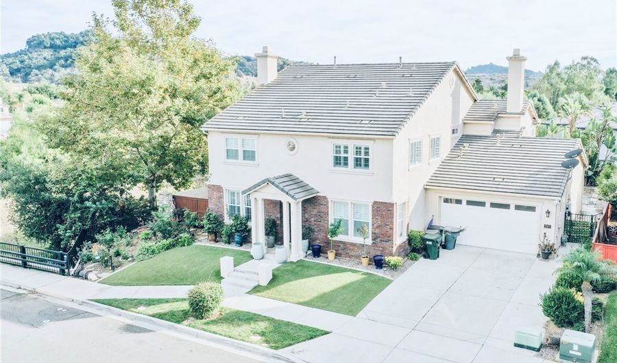 2971 Burnet Dr, Escondido, CA 92027 - 5 Beds, 4 Bath