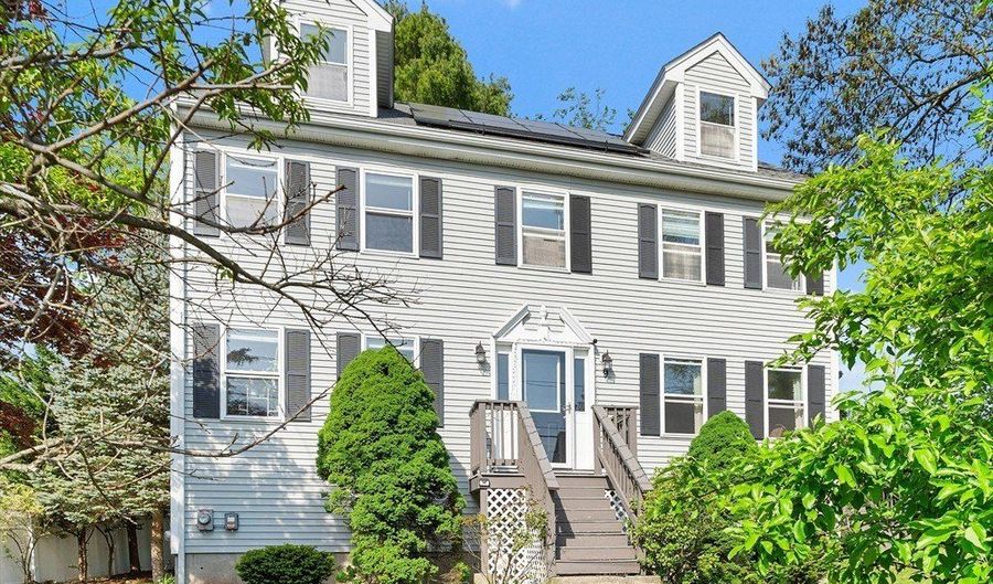 9 Rhodes St, Billerica, MA 01821 - 4 Beds, 3 Bath
