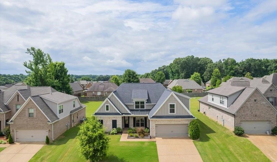 7681 ELPINE GRAY Dr, Bartlett, TN 38002 - 4 Beds, 3 Bath