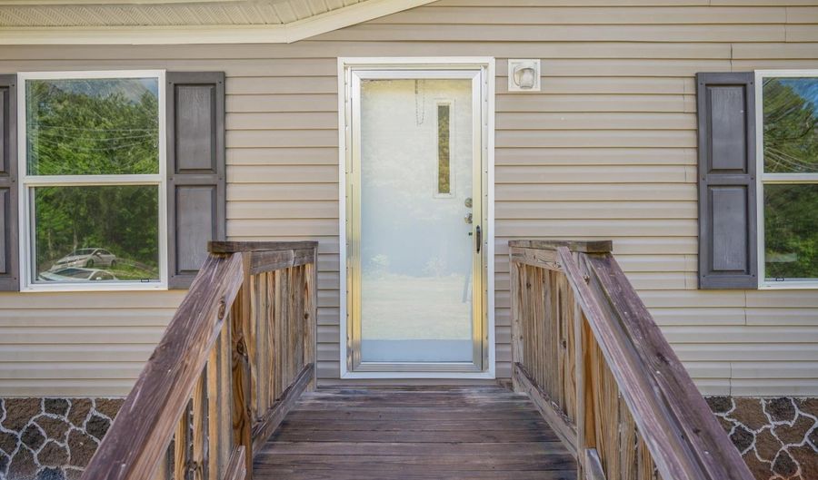 5046 Red House Rd, Appomattox, VA 24522 - 3 Beds, 2 Bath