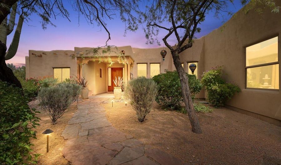 5976 E AGAVE Pl, Carefree, AZ 85377 - 4 Beds, 3 Bath