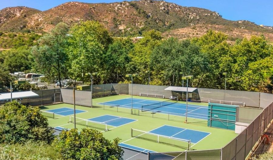8975 Lawrence Welk Dr 7, Escondido, CA 92026 - 3 Beds, 2 Bath