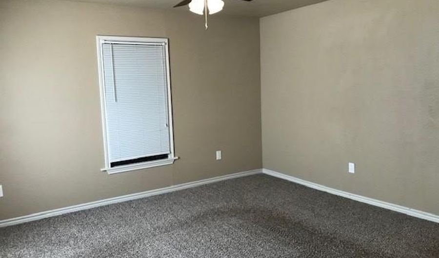 2802 S 10th St, Abilene, TX 79605 - 2 Beds, 1 Bath