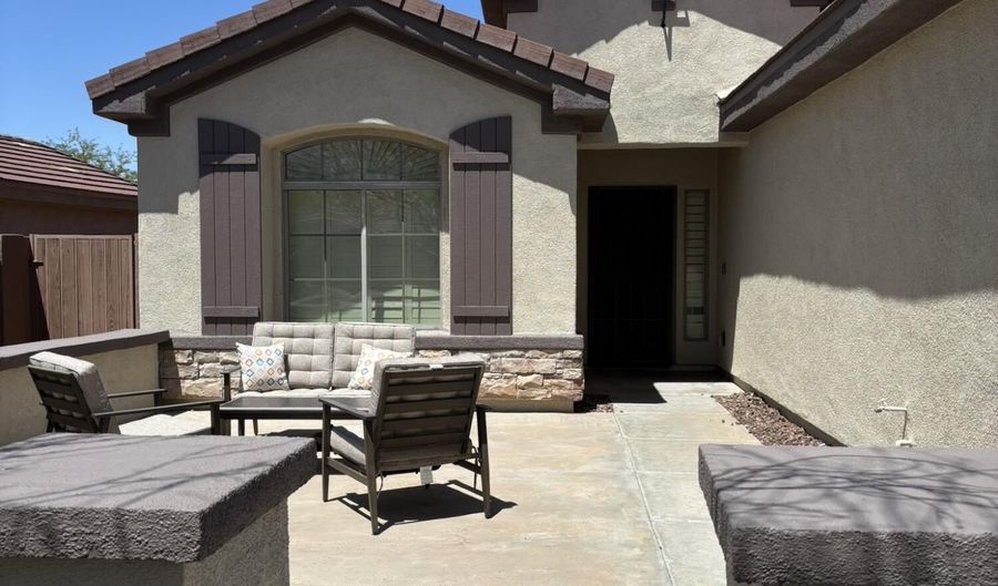 41520 N RIVER BEND Ct, Anthem, AZ 85086 - 2 Beds, 2 Bath