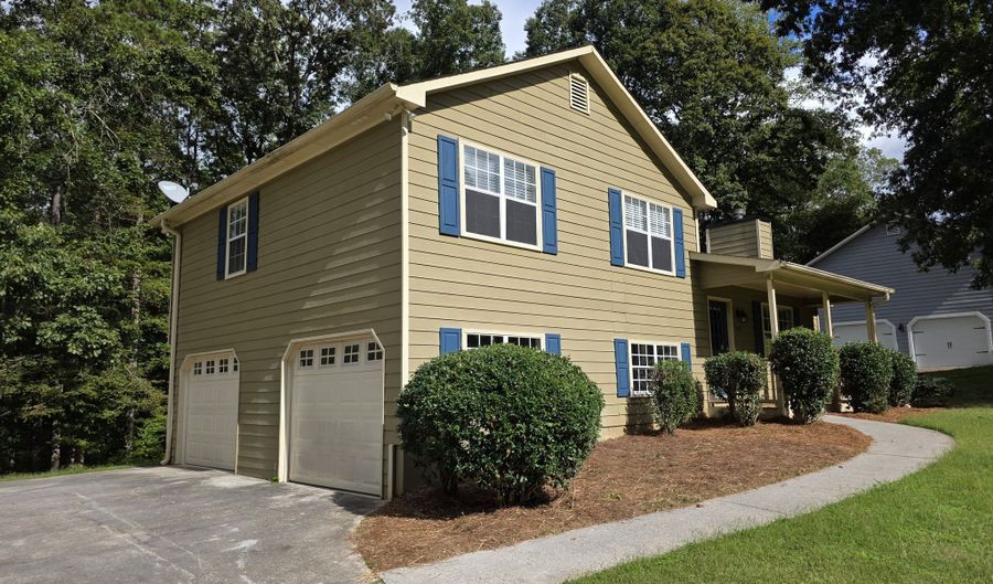 570 Remington Ln, Acworth, GA 30101 - 3 Beds, 2 Bath