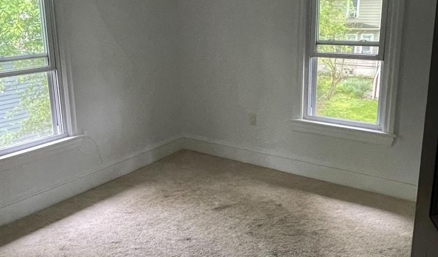 146 VIRGINIA Ave 2, Audubon, NJ 08106 - 2 Beds, 1 Bath
