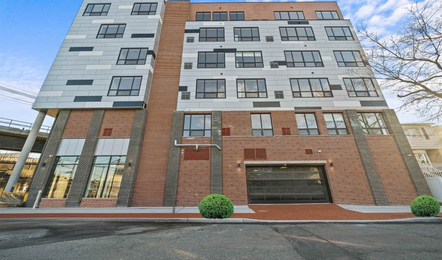 17 AVENUE E 506, Bayonne, NJ 07002 - 1 Beds, 1 Bath