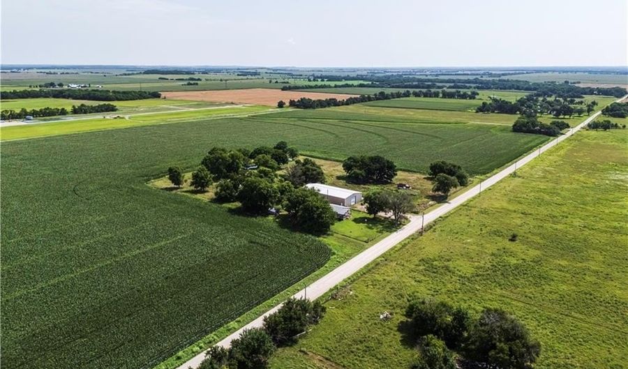 18720 800 Rd, Altoona, KS 66710 - 4 Beds, 1 Bath