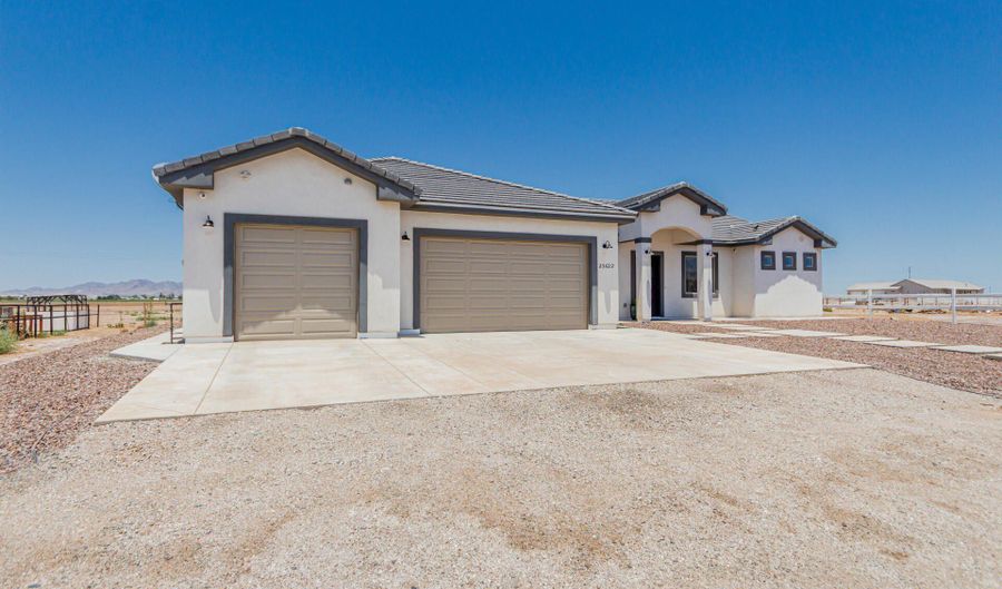 23622 W PASSEO Way, Buckeye, AZ 85326 - 4 Beds, 3 Bath