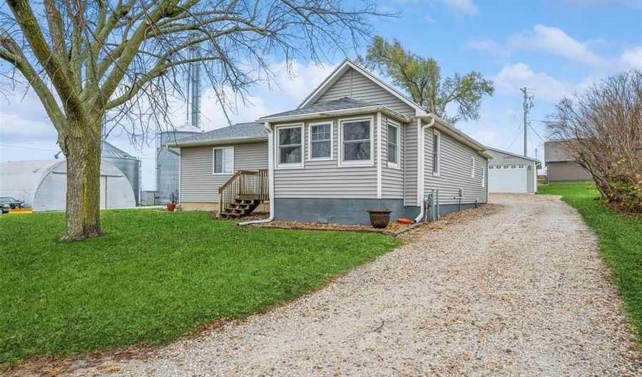 78 2nd Ave, Atkins, IA 52206 - 4 Beds, 2 Bath