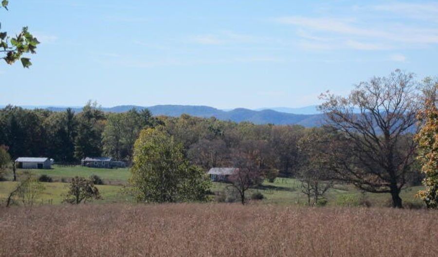 4242 Muddy Creek Mountain Rd, Alderson, WV 24910 - 3 Beds, 2 Bath