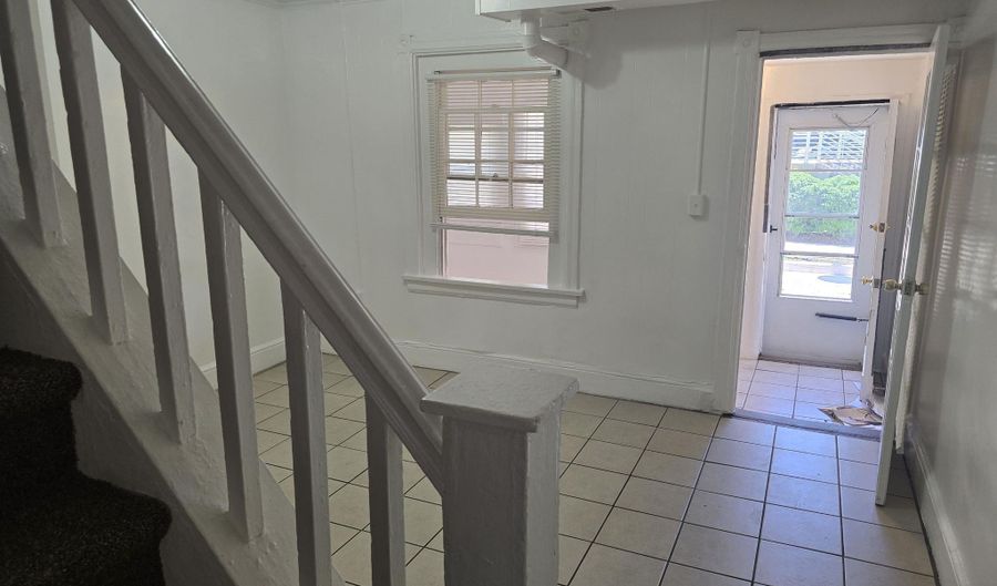 349 N Ocean Ave, Atlantic City, NJ 08401 - 3 Beds, 1 Bath