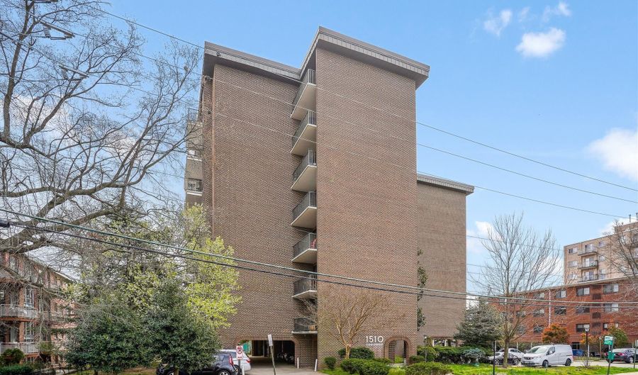 1510 12TH St N Ph5, Arlington, VA 22209 - 1 Beds, 1 Bath