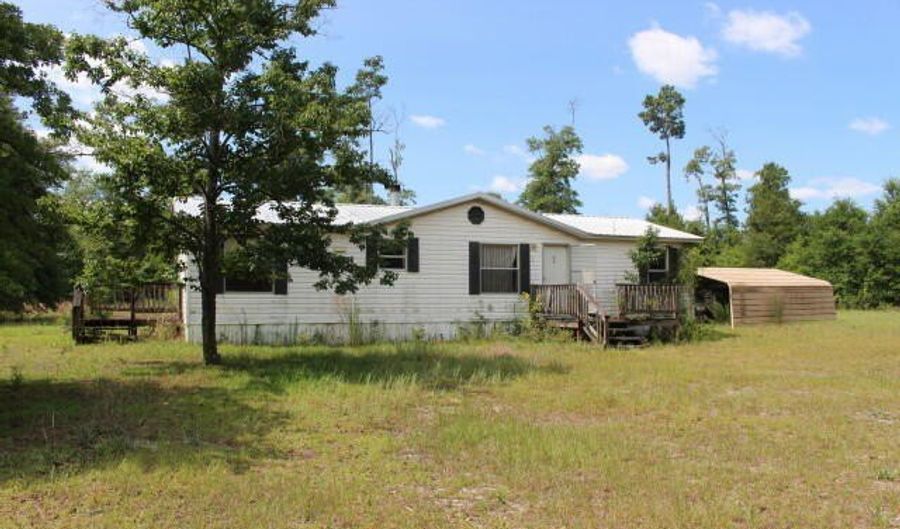 5929 Nichols Rd, Bascom, FL 32423 - 3 Beds, 2 Bath