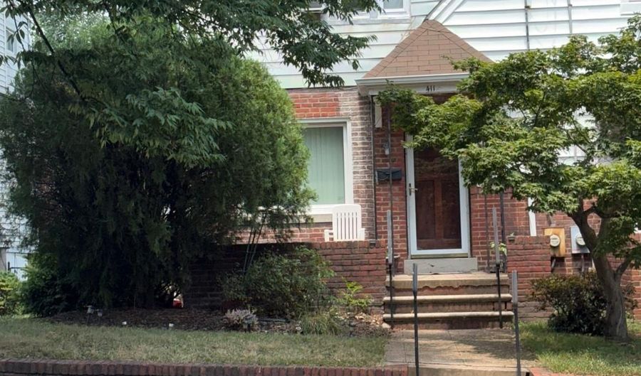 411 PEABODY St NW, Washington, DC 20011 - 4 Beds, 2 Bath