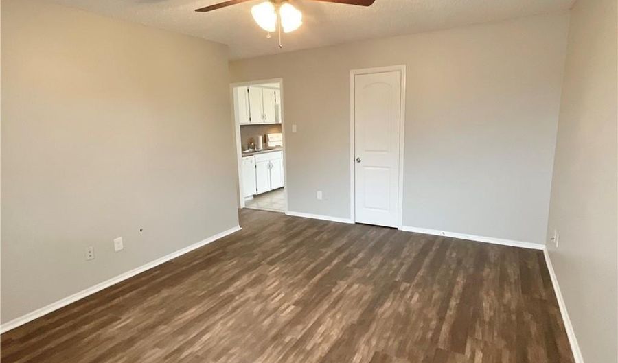 1107 N St, Barling, AR 72923 - 3 Beds, 2 Bath