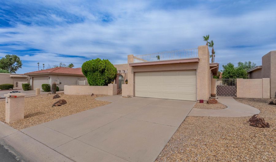26213 S LAKEWOOD Dr 18, Sun Lakes, AZ 85248 - 3 Beds, 2 Bath