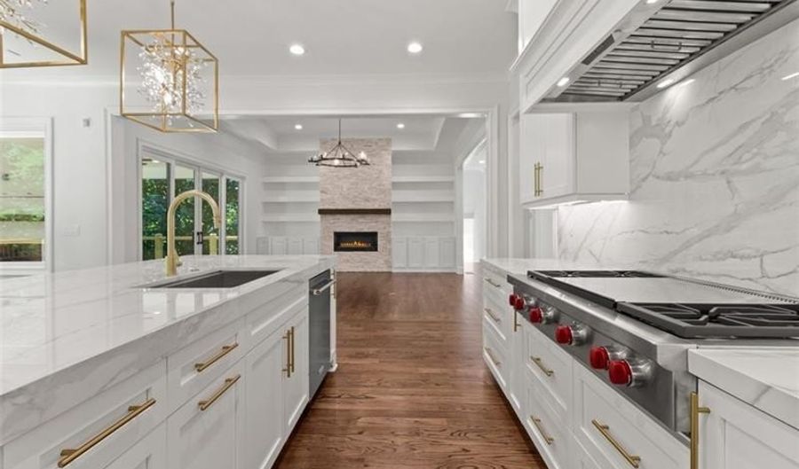 4132 Haverhill, Atlanta, GA 30342 - 6 Beds, 9 Bath