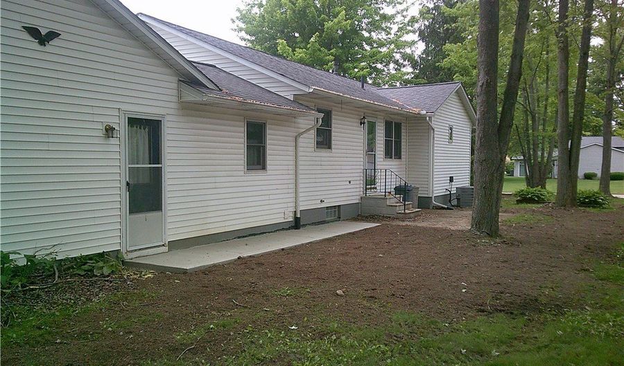 7251 Hidden Glen Dr, Amherst, OH 44001 - 3 Beds, 3 Bath