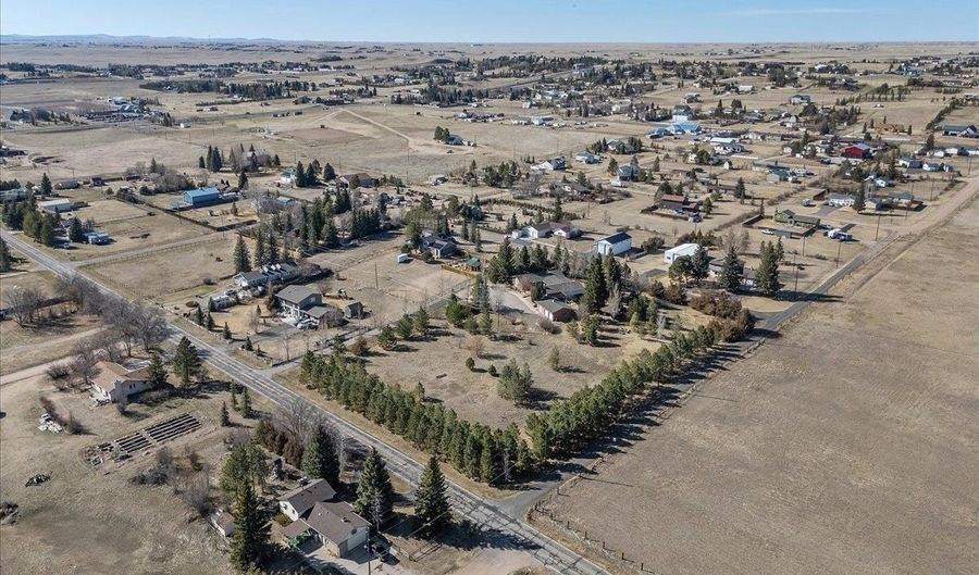 714 E OLE MAVERICK Rd, Cheyenne, WY 82009 - 5 Beds, 5 Bath