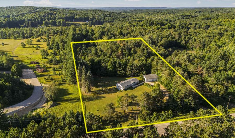 2204 NW Plum Valley Rd, Alden, MI 49612 - 3 Beds, 2 Bath