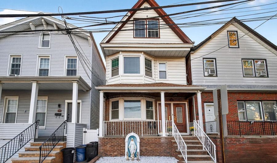 257 KENNEDY Blvd 1, Bayonne, NJ 07002 - 3 Beds, 1 Bath