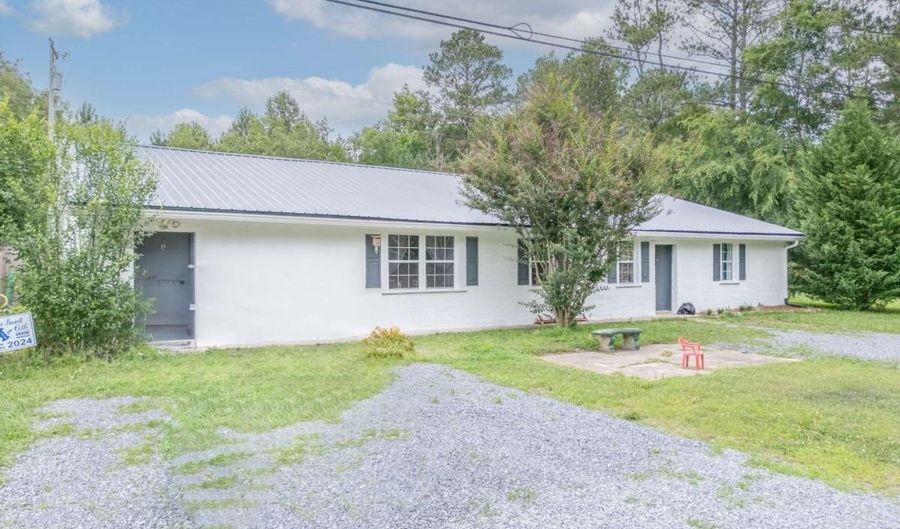 4494 Old Summerville Rd, Armuchee, GA 30105 - 5 Beds, 2 Bath