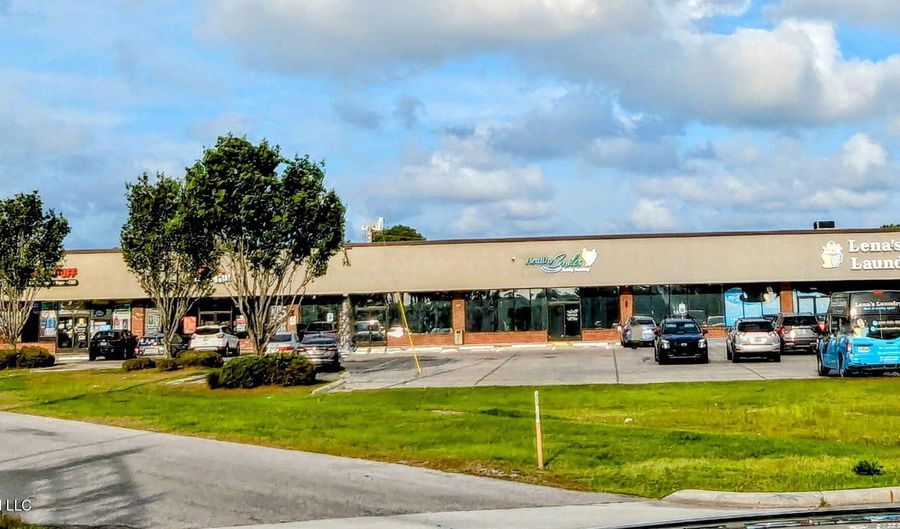 3802 Hospital Rd, Pascagoula, MS 39581 - 0 Beds, 1 Bath