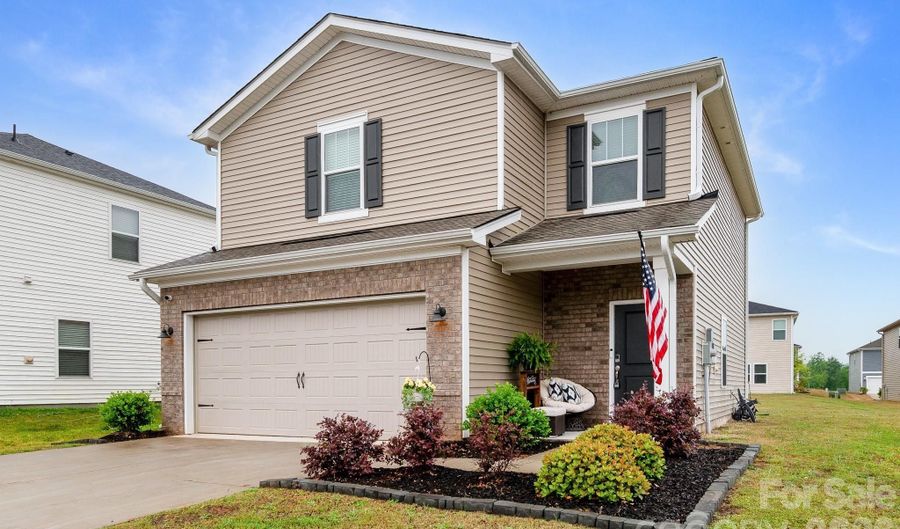 1006 Jeffery Dean Ct, Albemarle, NC 28001 - 3 Beds, 3 Bath