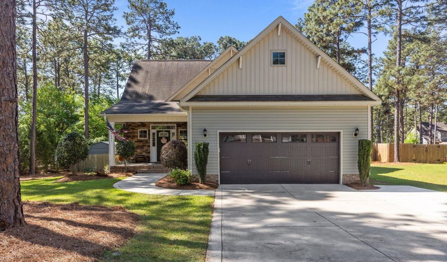 601 Wildwood Rd, Aberdeen, NC 28315 - 4 Beds, 4 Bath