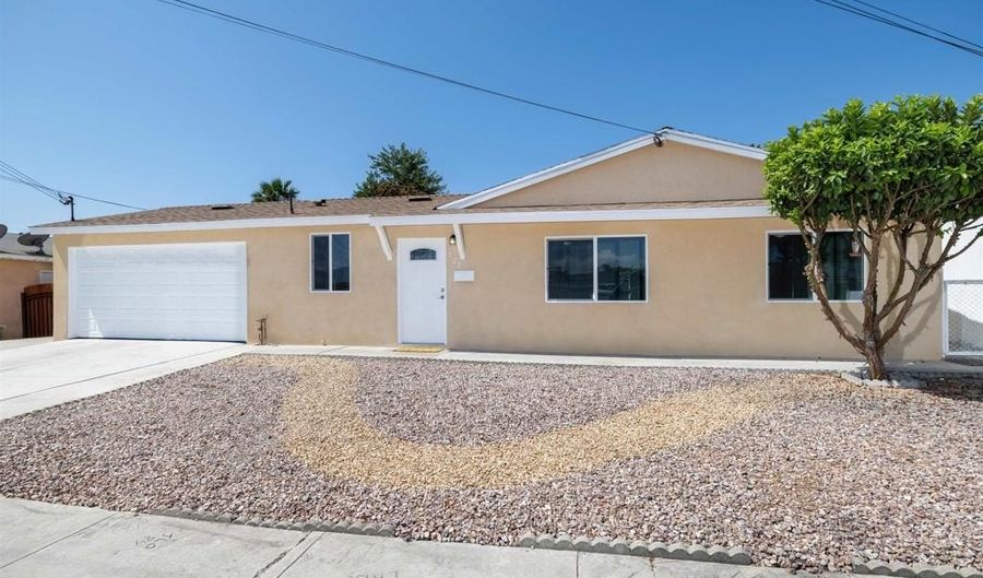 722 Osage St, Spring Valley, CA 91977 - 3 Beds, 2 Bath