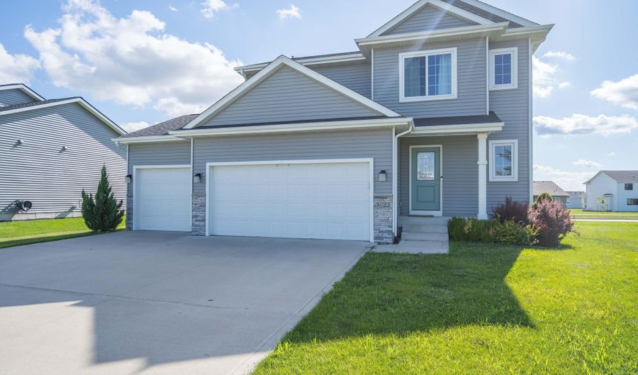 3522 NE Winding Trail Dr, Ankeny, IA 50021 - 5 Beds, 4 Bath