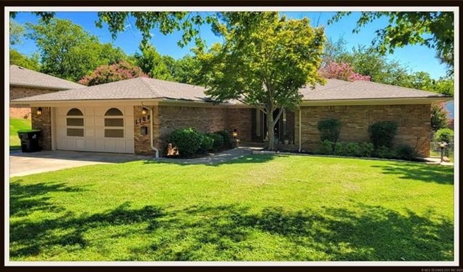 1108 S Broadway, Ada, OK 74820 - 3 Beds, 2 Bath