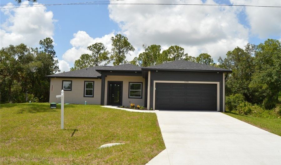 4204 E 24th St, Alva, FL 33920 - 3 Beds, 2 Bath