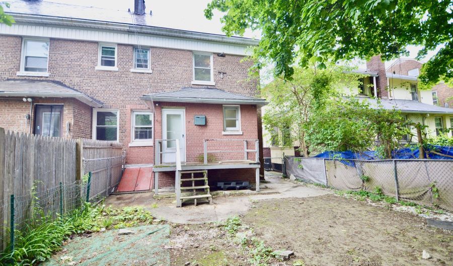407 East Ave, Bridgeport, CT 06610 - 5 Beds, 1 Bath