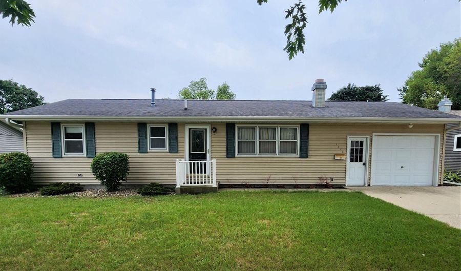 1800 E Maple St, Algona, IA 50511 - 3 Beds, 2 Bath