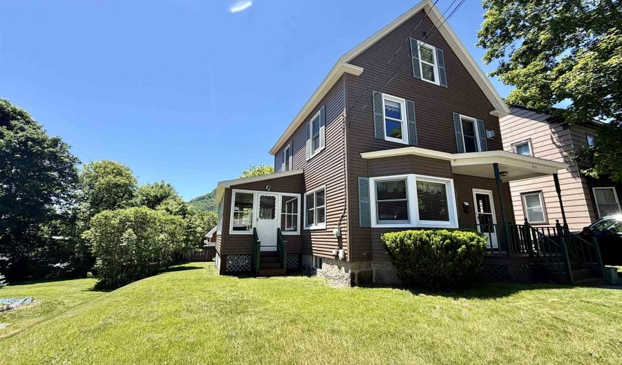 319 Church St, Berlin, NH 03570 - 3 Beds, 1 Bath